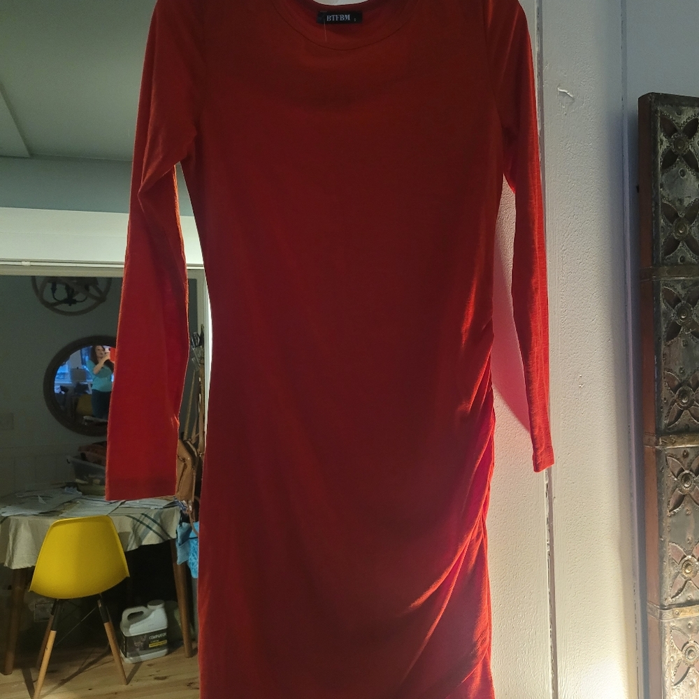 Red Bodycon Dress - Picture 2 of 2